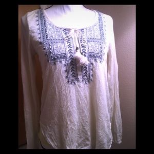 SALE! NEW BOHO OFF WHITE EMBROIDERED TUNIC TOP